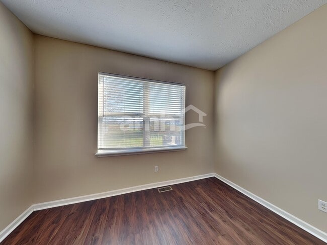 Photo - 16938 Cedar Creek Ln