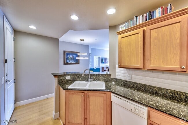 Building Photo - 91 E Agate Ave Unit 307 Rental