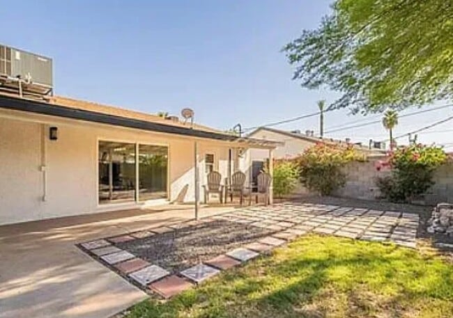 Photo - 8214 E Elm Dr