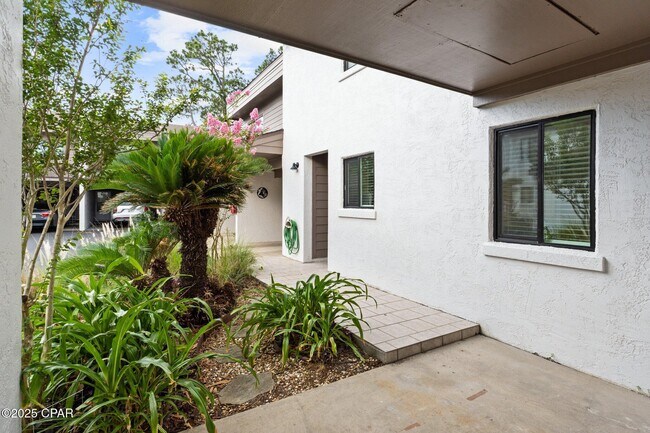 Photo - 6901 N Lagoon Dr