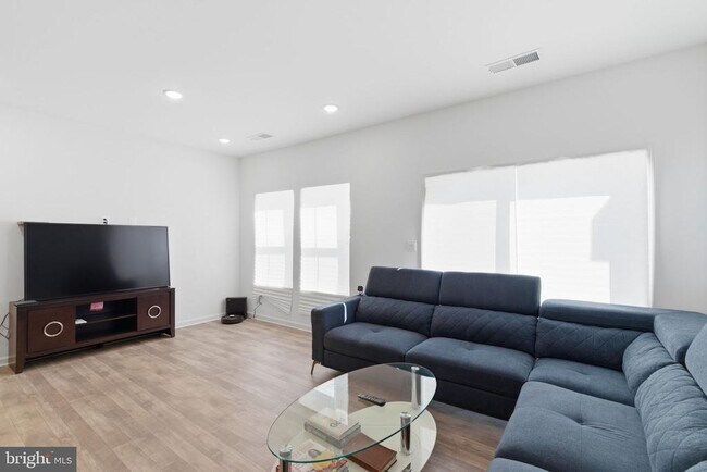 Photo - 2618 Grey Wolf Ln