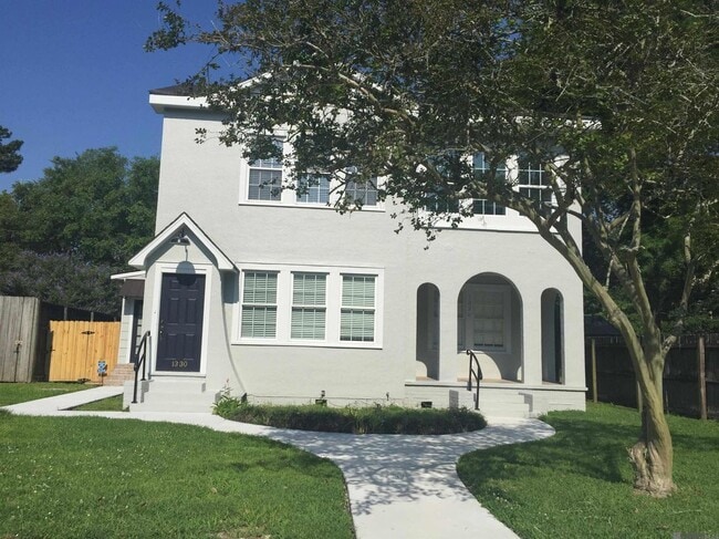 Photo - 1326 Camellia Ave Unit 1326