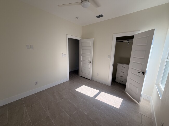 Photo - 609 N Alexandrite Ave Unit 3