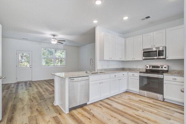 Photo - 200 Woodward Rd House