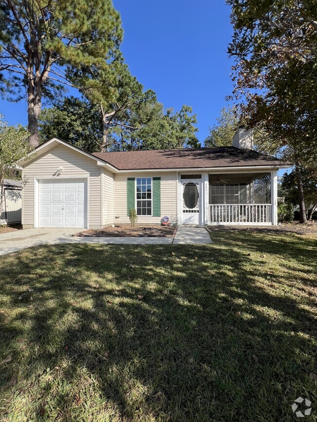 Building Photo - 402 Navaho Cir Rental