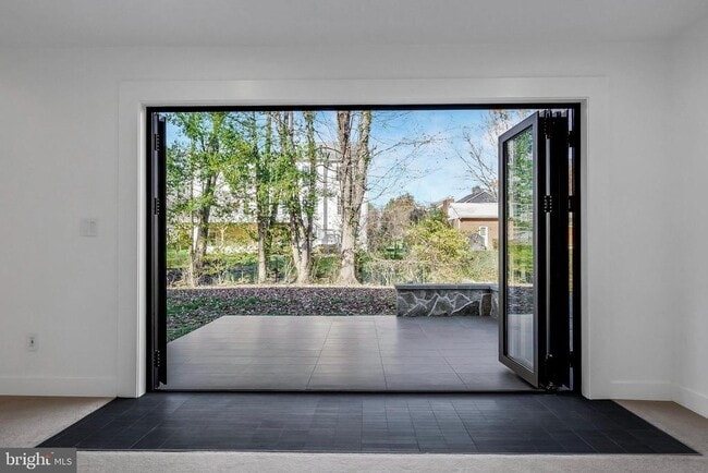 Photo - 6810 Weaver Ave