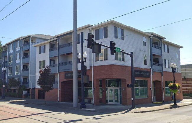 Photo - 160 SE Washington St Unit #160