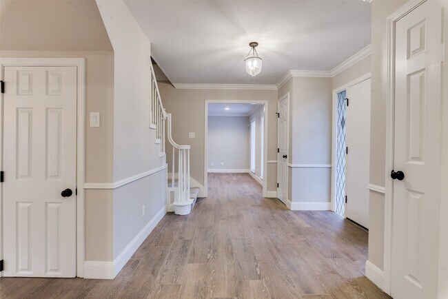 Photo - 15203 Camelback Ct