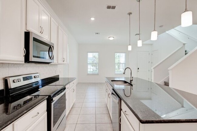 Photo - Four Bedroom Winter Garden Watermark Home!