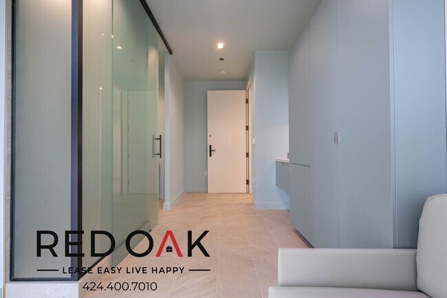 Photo - Fully Furnished, Luxury Private Suite, Roo... Unidad 704D