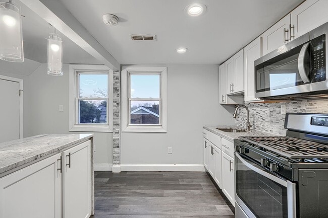 Photo - 4012 Fernhill Ave Unidad 3FL