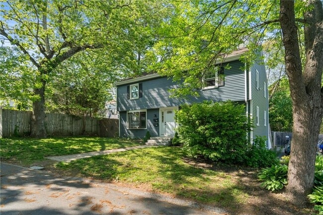 Building Photo - 99-101 Cove St Unit 99