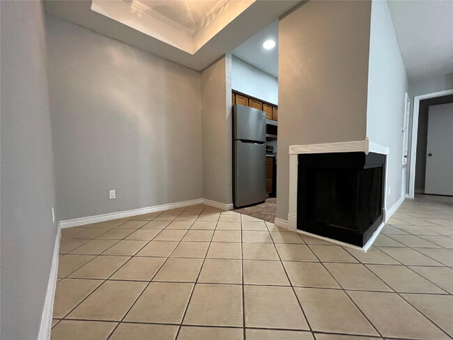 Photo - 2 Bed Condo in 77054 Near Texas Medical Center + Gated Community Unit 35