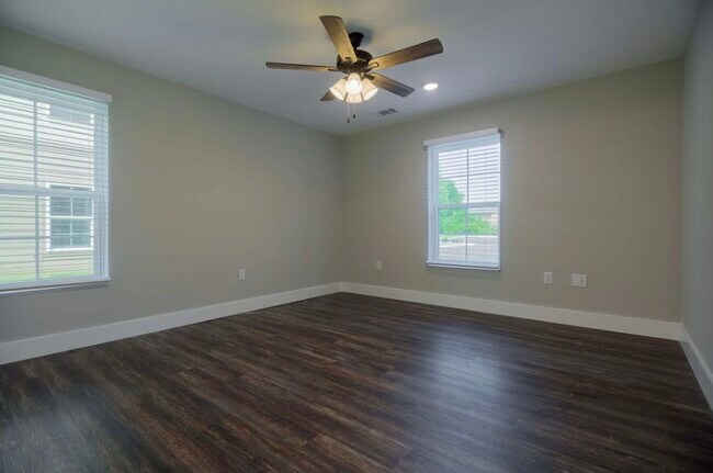 Photo - 404 Henderson Chapel Rd Unidad 1301