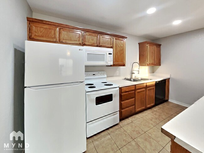 Photo - 4892 Masch Branch Rd Unidad 9