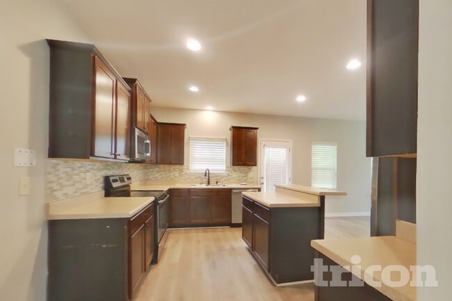 Photo - 155 Hickory Hills Dr