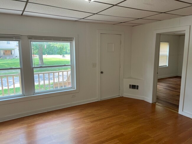Photo - 123 Oak St Unit 1