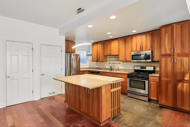 Photo - 7622 N Greenview Ave Unit 2N