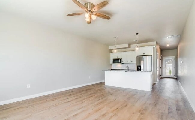 Photo - Modern Townhome in Beautiful Colbert Hills Golf Course Area