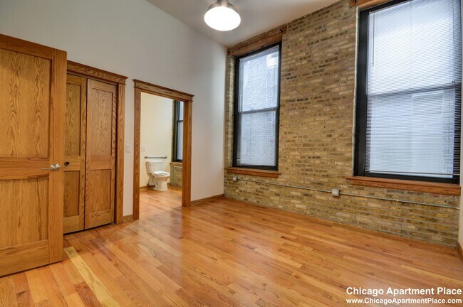 Photo - 123 N Jefferson St Unit 2R