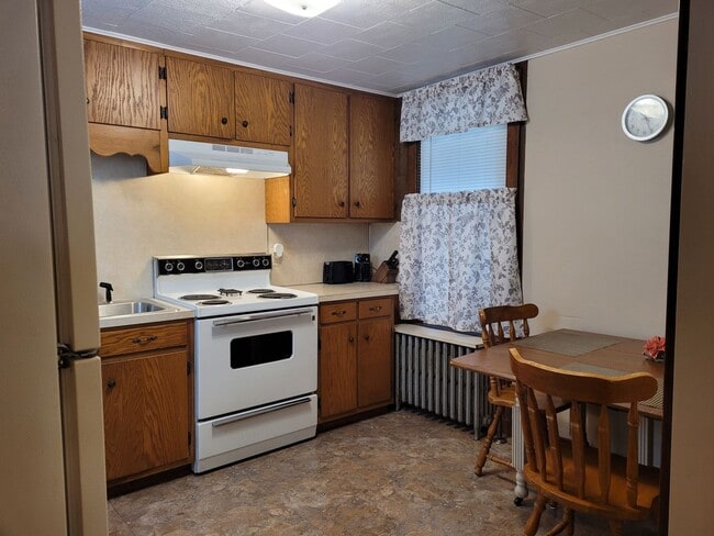 Photo - 20 S Washington St Unit B