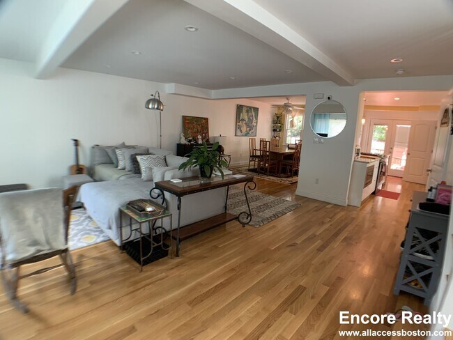 Photo - 14 Bradbury St