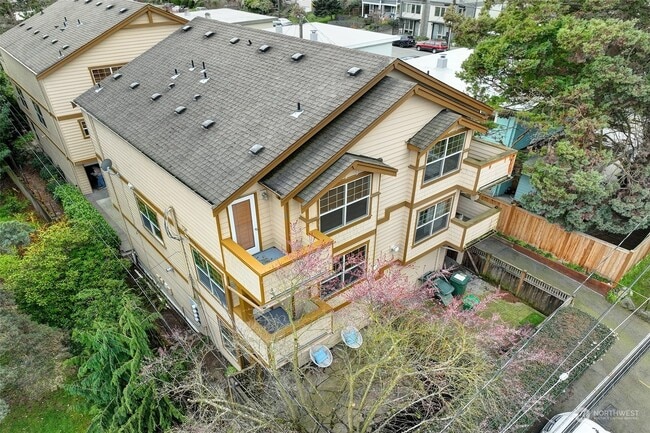 Photo - 2007 NE 85th St
