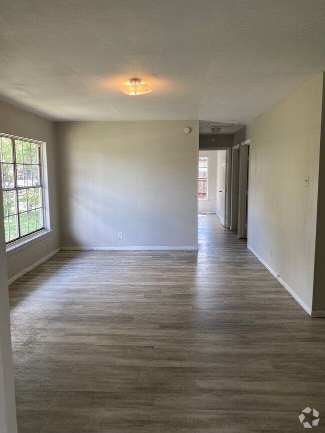 Building Photo - 4318 Wild Oak Dr Rental