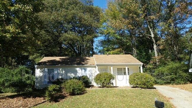 Building Photo - 6820 N Ridge Ct