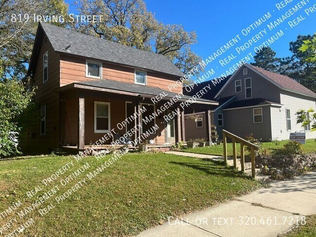 Photo - 819 Irving St