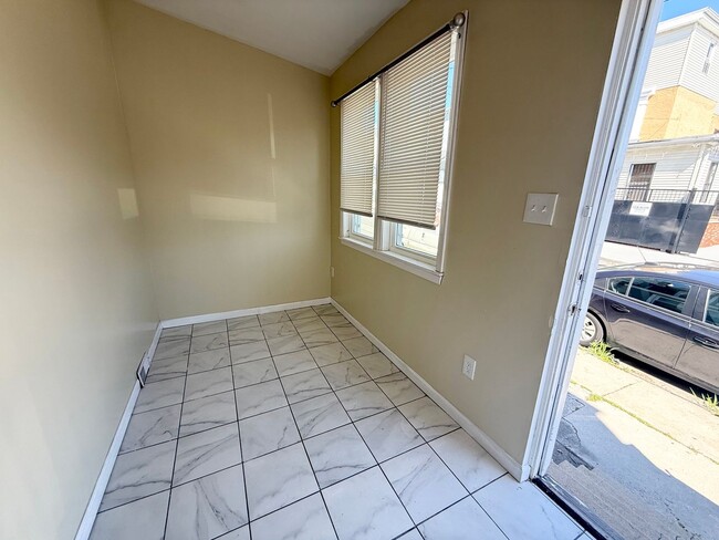 Photo - Gorgeous 3-Bedroom Townhome in Elmwood Park! Available NOW!