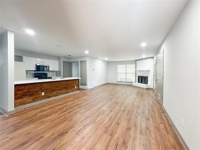 Building Photo - 1302 N San Saba St