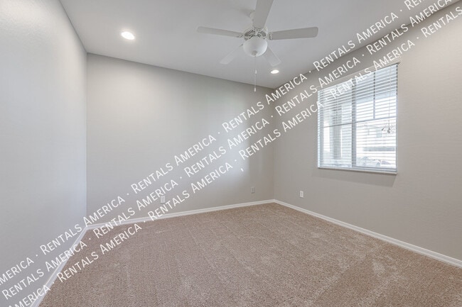 Photo - 3725 E Turley St