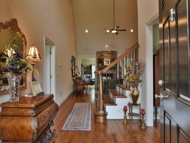 Photo - 55 Tippecanoe St