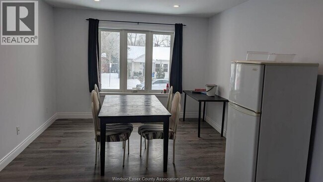 Photo - 475 Josephine Ave