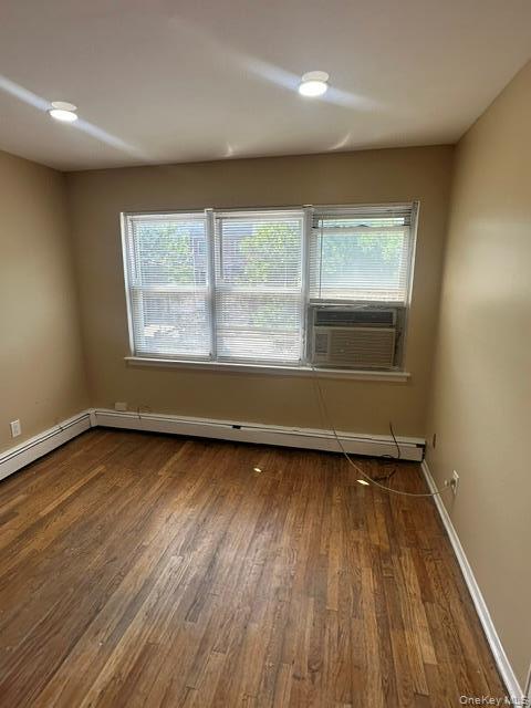 Photo - 30-50 70th St Unit 2nd floor