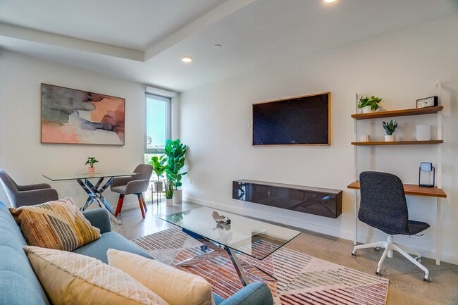 The Jagger Apartments in West Los Angeles featuring Studios, One Bedroom Apartments and Penthouse.