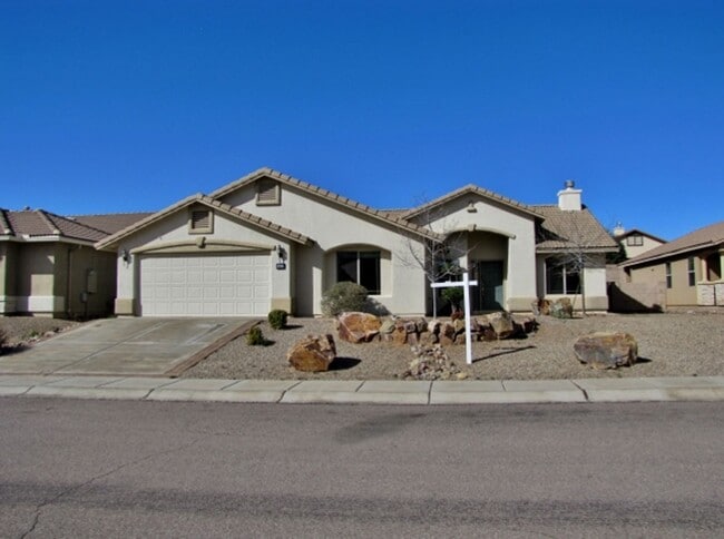 1956 Willow Oak Ln