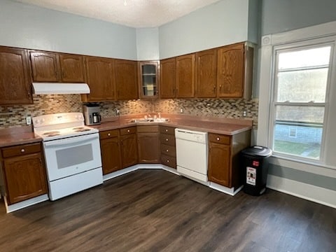 Building Photo - 813 4th St Unit 813Fourth Street (upstairs apartment)