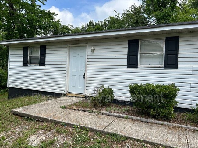 Photo - 413 N Hill St Unit Apt D