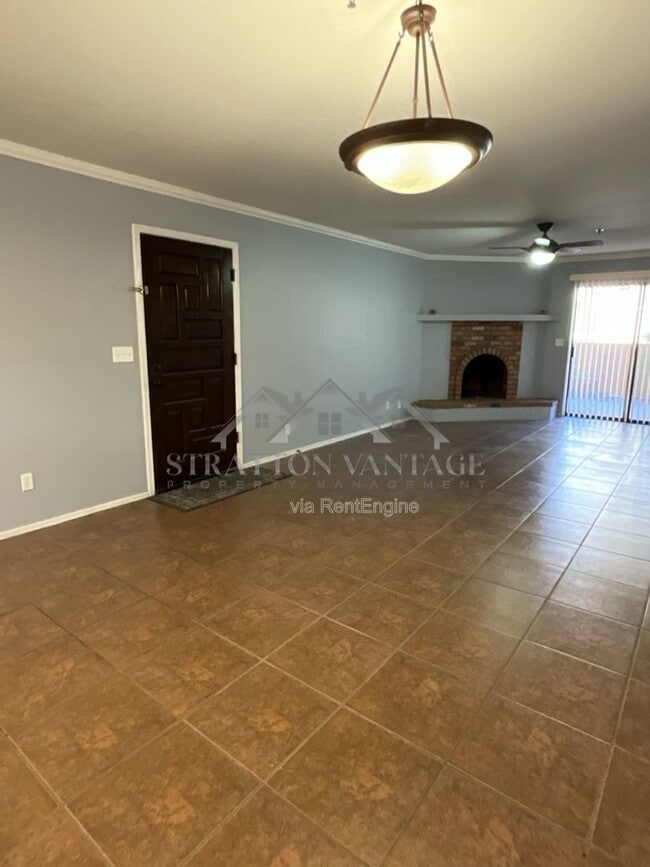 Photo - 3031 N Civic Center Plaza