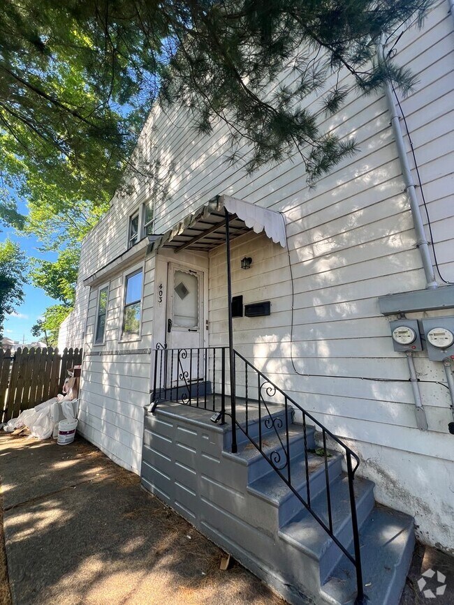 Building Photo - 403 Cummings Ave Unit 2 Rental
