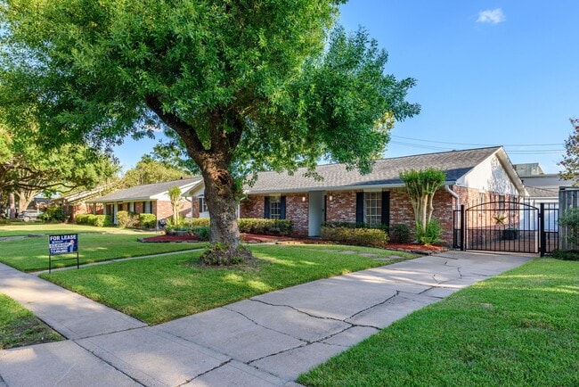 Photo - 10715 Wickersham Ln