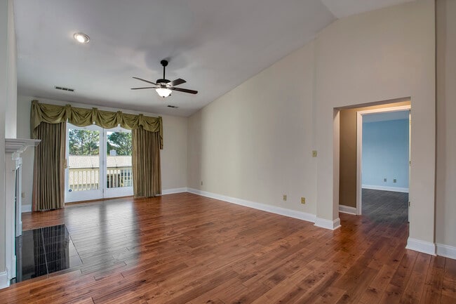 Photo - 128 Bokoshe Cir