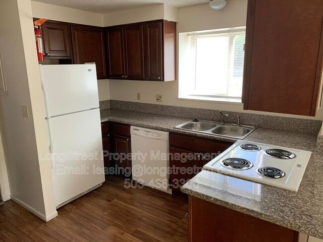 Photo - 1765 NW Van Buren Ave