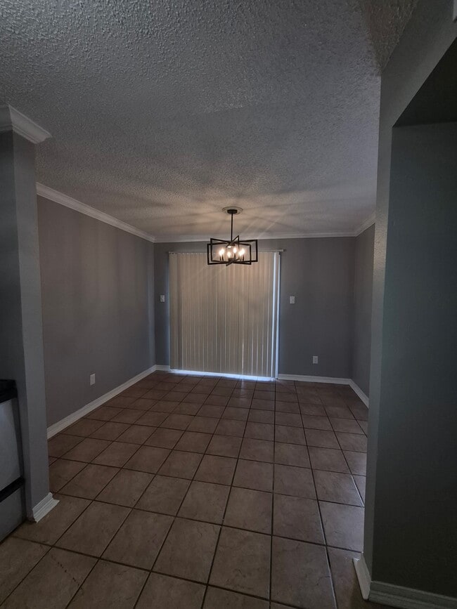738 Coolwood Dr Unidad B