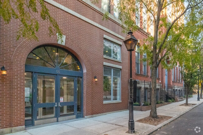 Alternate building view - 55 Poplar St