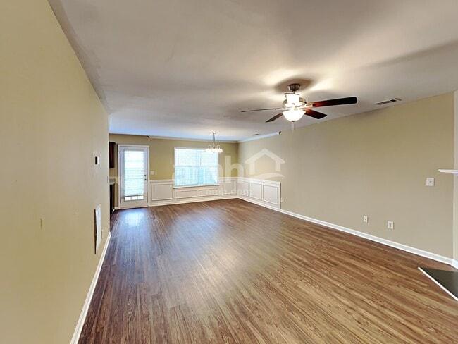 Photo - 333 Hidden Creek Ln