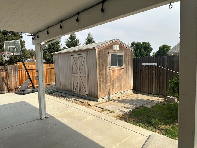 Photo - 5217 W Howard Ct