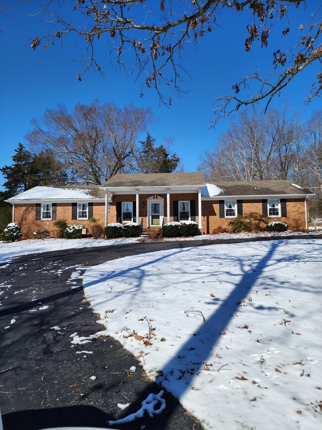 Photo - 787 Clarks Store Sinking Fork Rd House